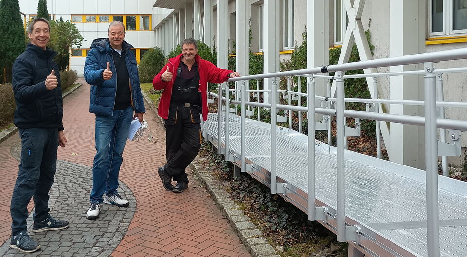 Barriere überwunden – Rampe gebaut