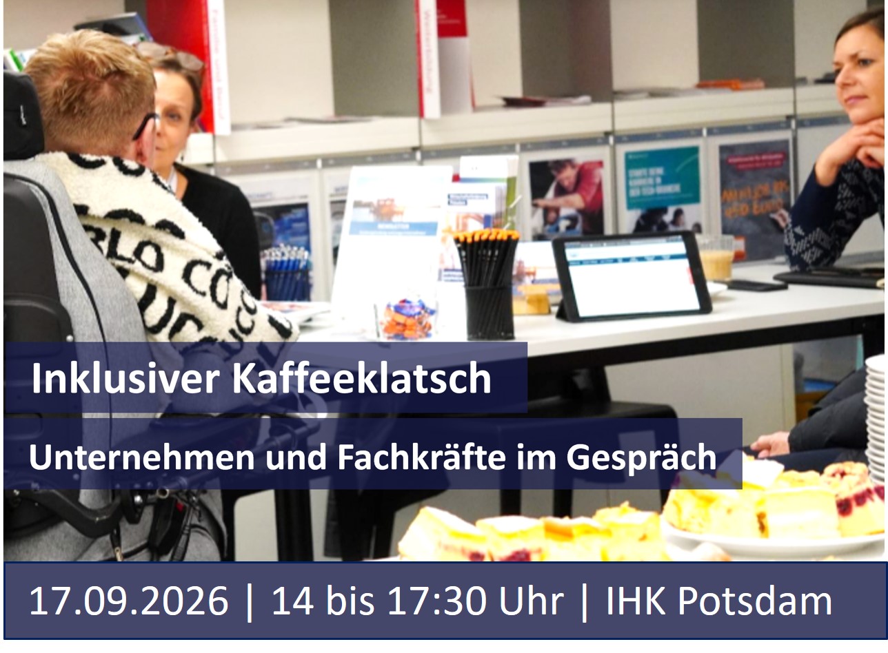 Veranstaltungshinweis. Unternehmen und Fachkräfte im Gespräch.   Menschen m Gespräch, im Vordergrund stehen Teller mit Kuchenstücken.